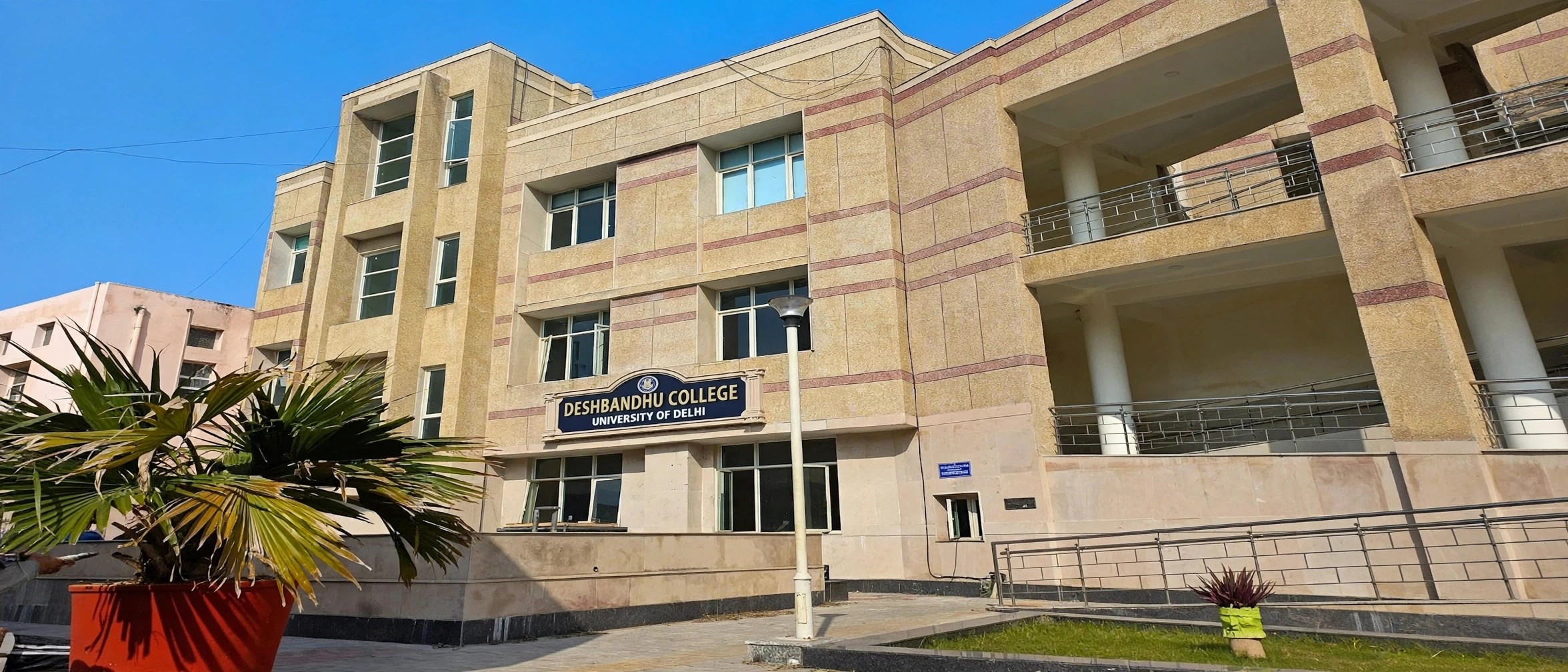 Deshbandhu College, University of Delhi