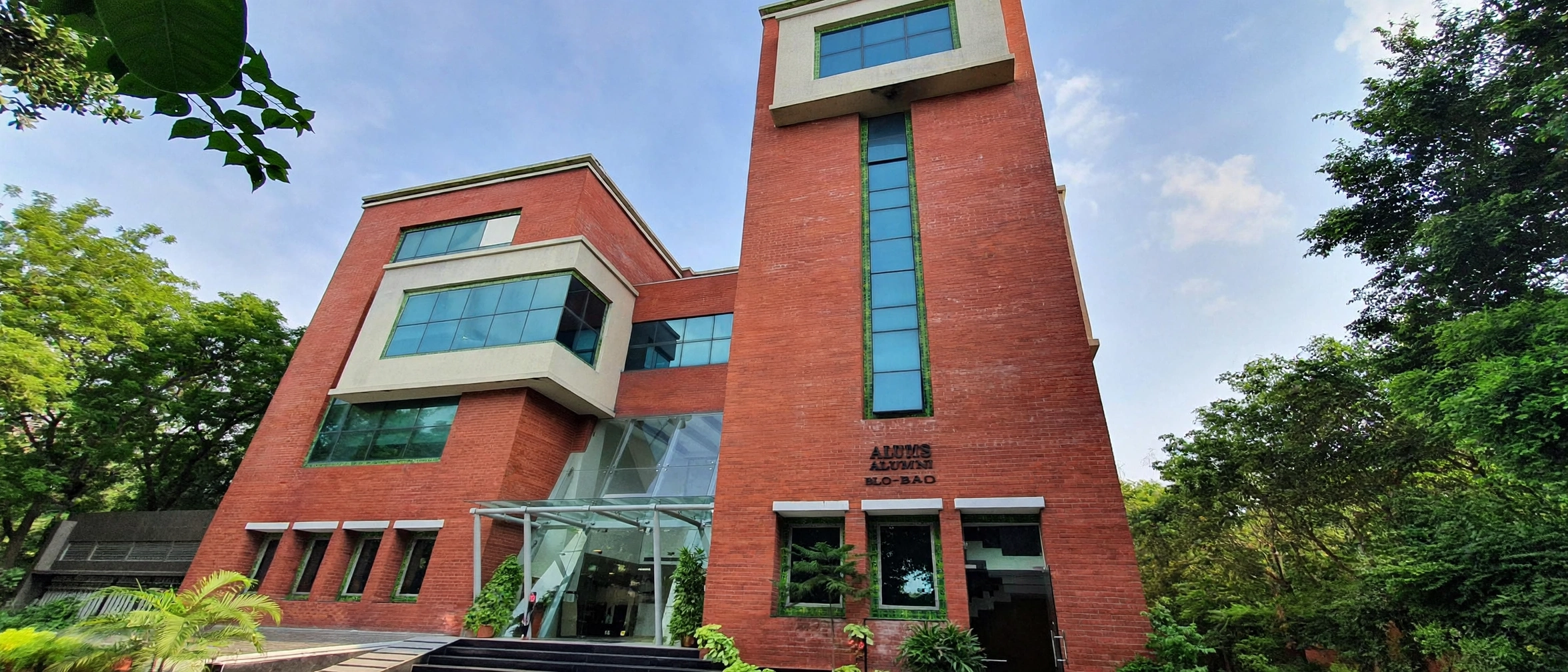 New Delhi Institute of Management